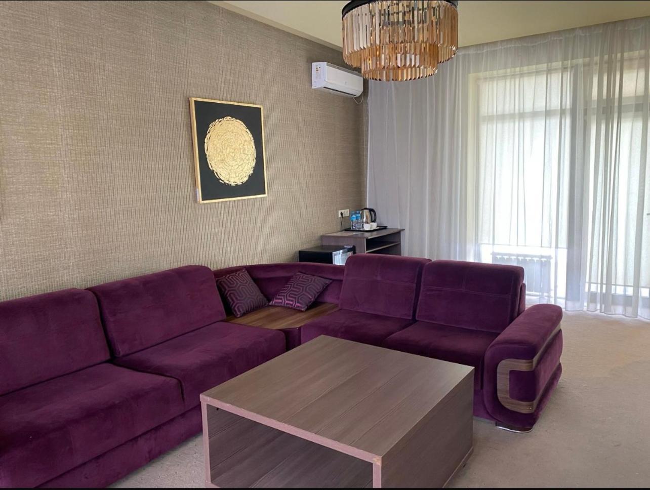 Barhat Hotel & Spa Taraz Exterior photo
