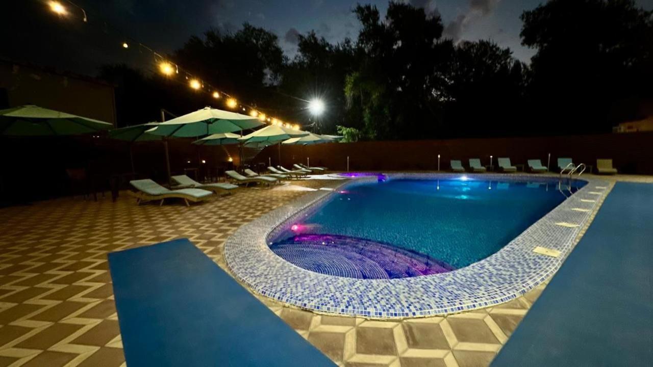 Barhat Hotel & Spa Taraz Exterior photo