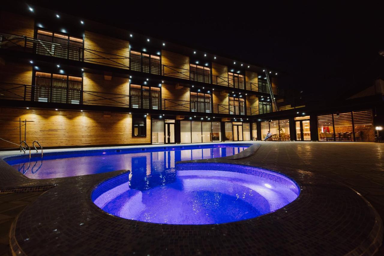 Barhat Hotel & Spa Taraz Exterior photo