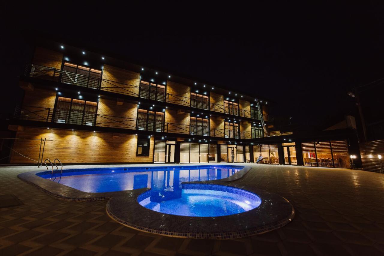 Barhat Hotel & Spa Taraz Exterior photo