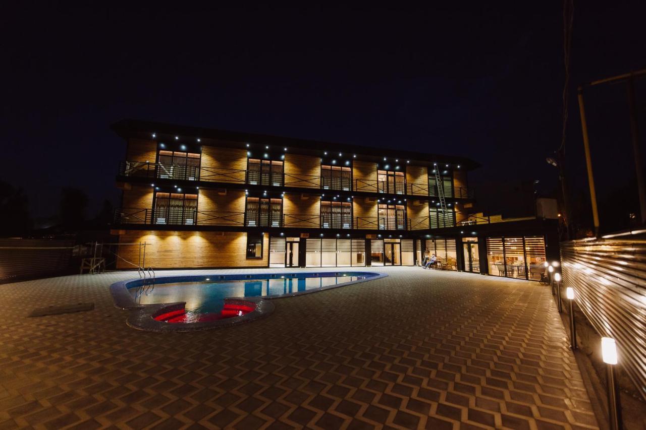 Barhat Hotel & Spa Taraz Exterior photo