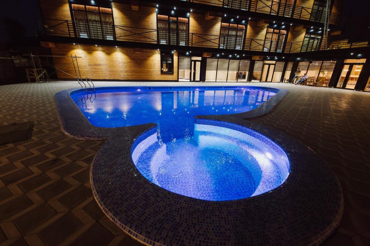 Barhat Hotel & Spa Taraz Exterior photo